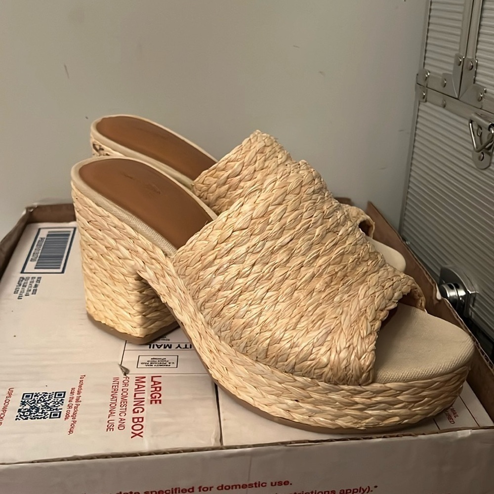 Gorgeous wedges